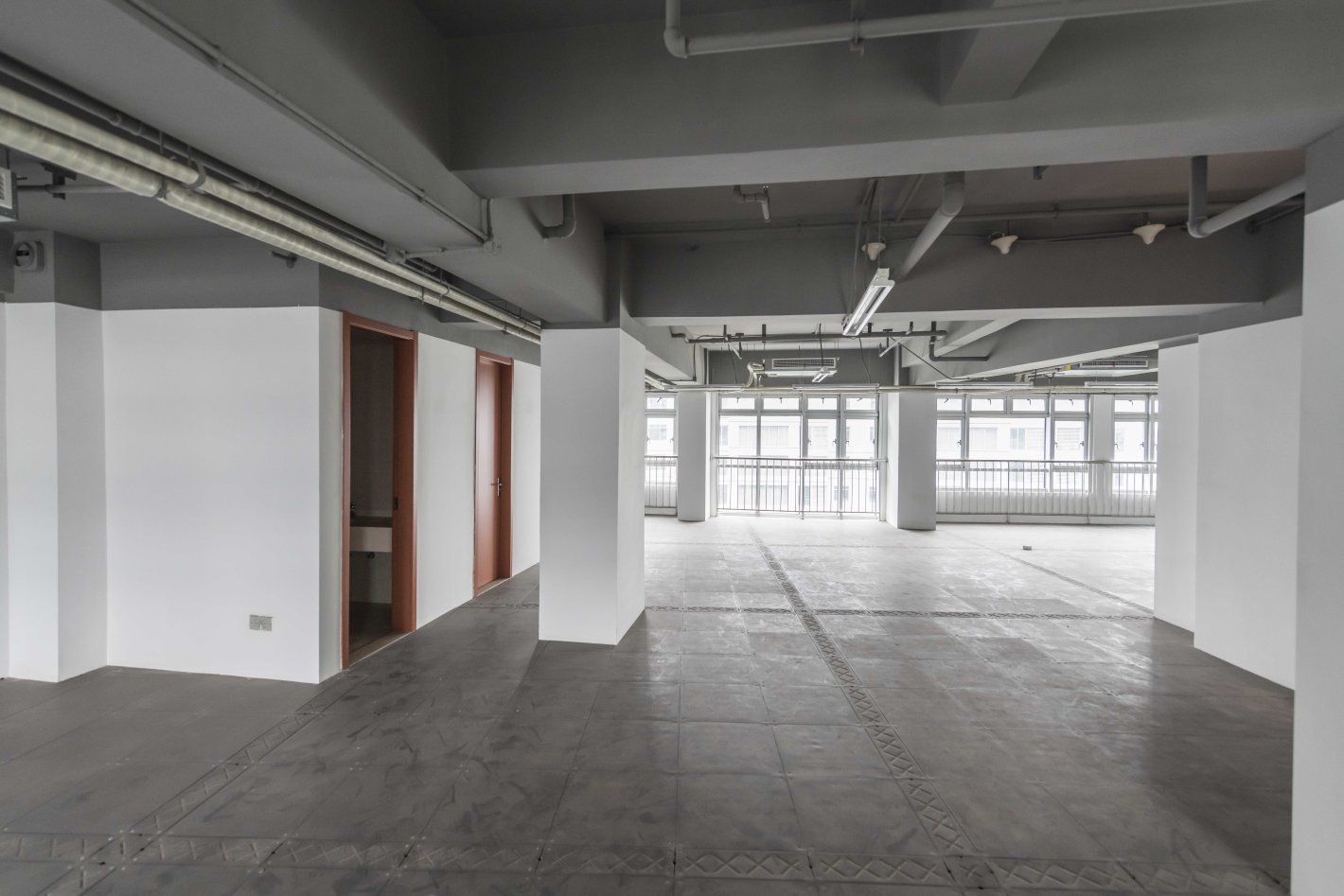 建滔广场253平米办公室出租_2.00元/m²/天