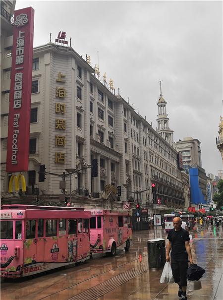 阳光商厦