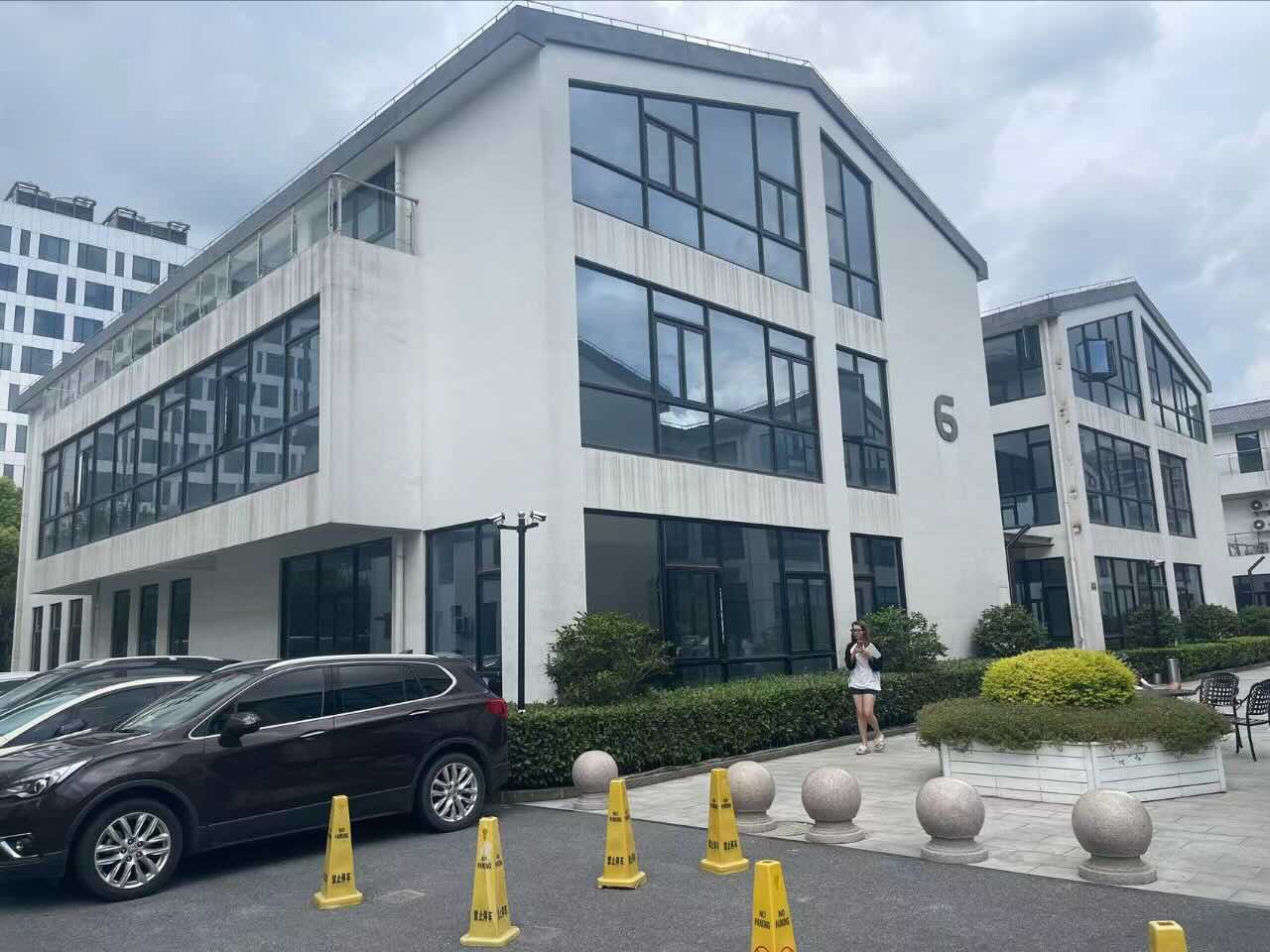 「漕河泾牌楼智谷科技园」写字楼出租_漕河泾牌楼智谷科技园办公室出租价格_漕河泾牌楼智谷科技园办公楼租金