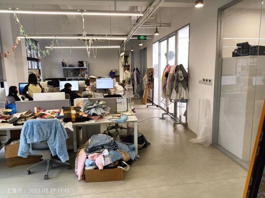 倍格艺术社区长宁 倍格艺术社区 380平米 简装修