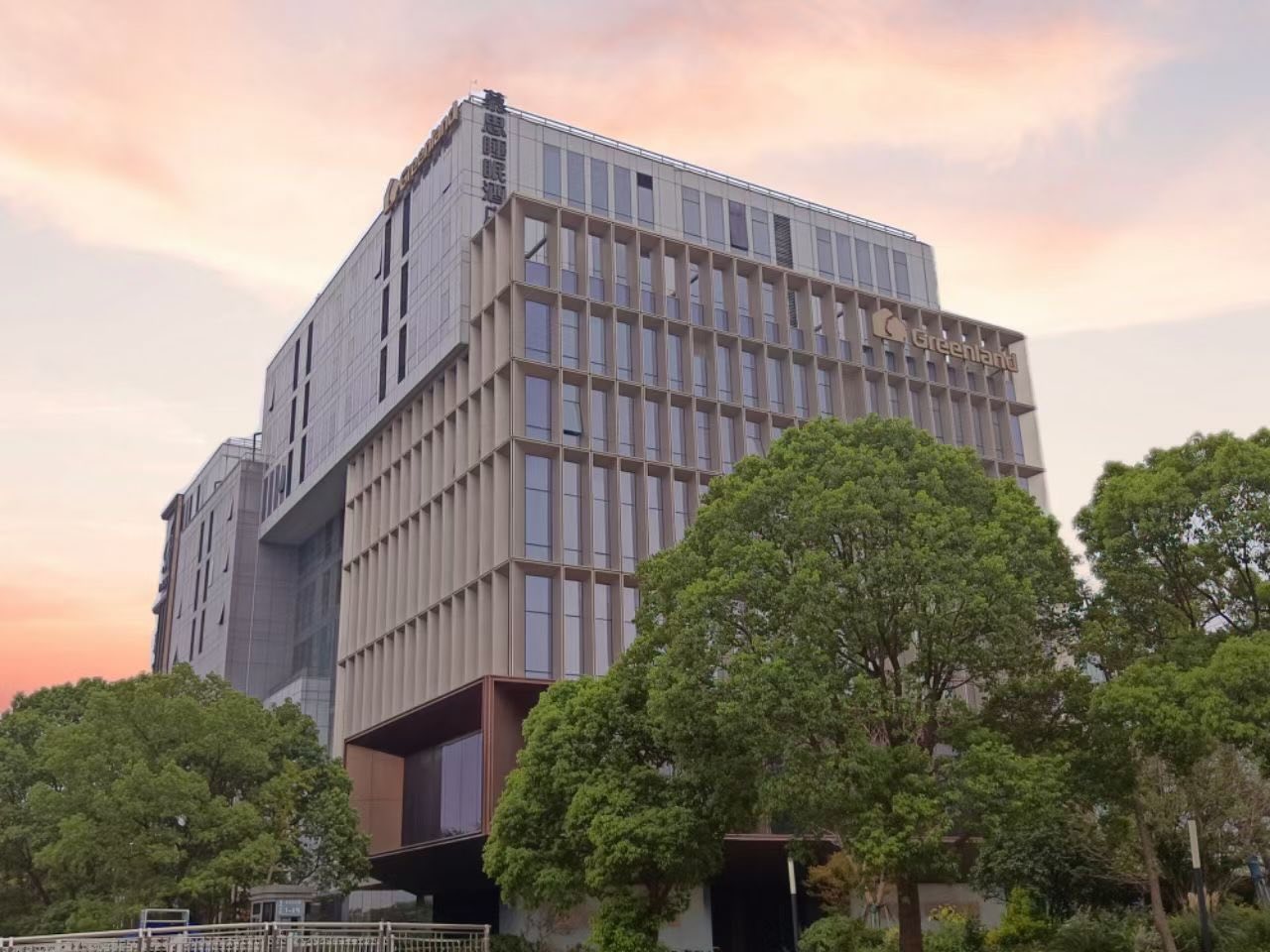 「绿地虹桥数智港」写字楼出租_绿地虹桥数智港办公室出租价格_绿地虹桥数智港办公楼租金