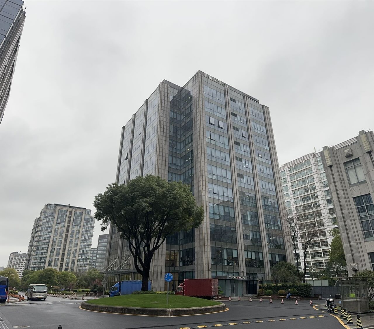 「龙裕财富中心」写字楼出租_龙裕财富中心办公室出租价格_龙裕财富中心办公楼租金