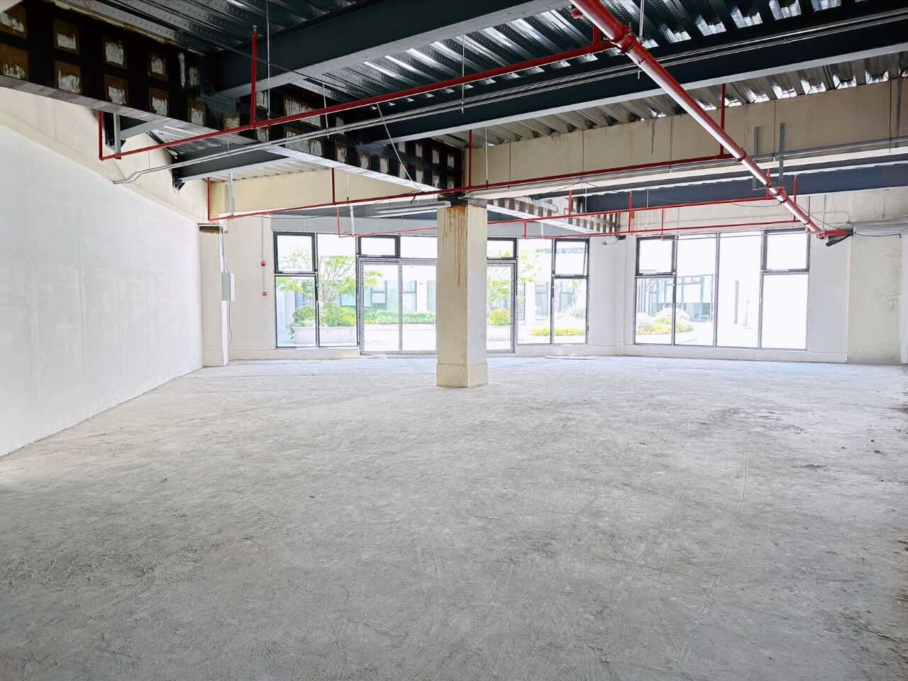 锦和越界衡山路8号320平米办公室出租_8.50元/m²/天