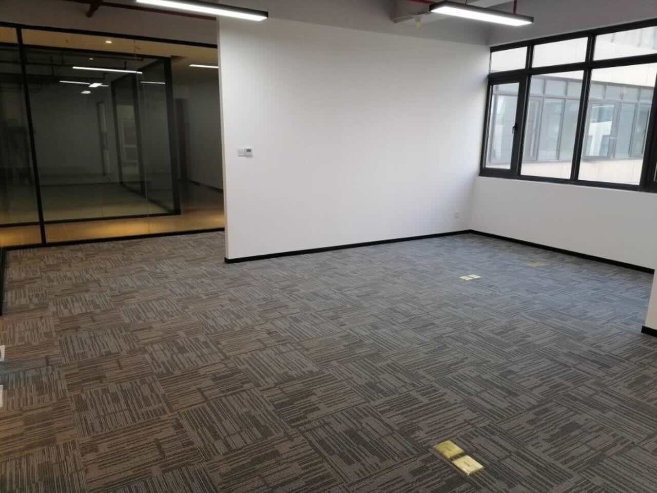 浦东 基诺光学园区 1300平米 简装修