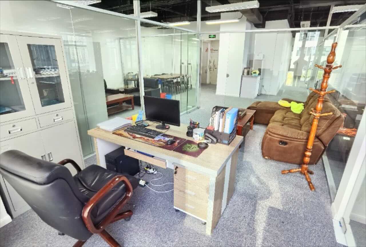 堡尼中心新静安（闸北） 堡尼中心 278平米 精装修