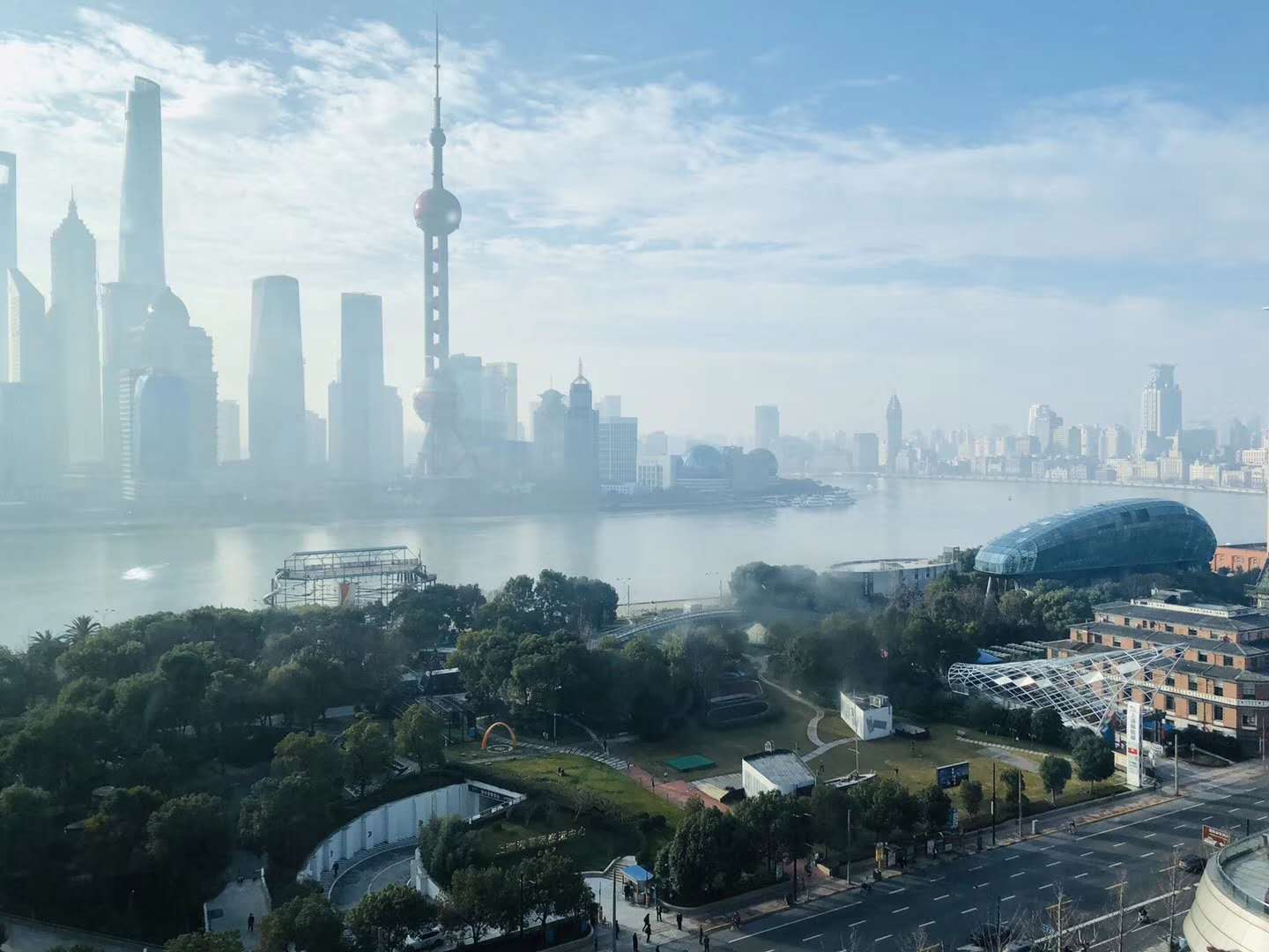 寰图（上海白玉兰广场）