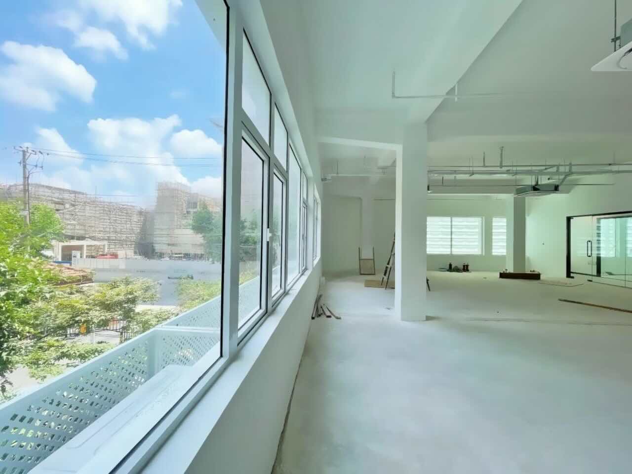 吴界徐汇 吴界 320平米 简装修