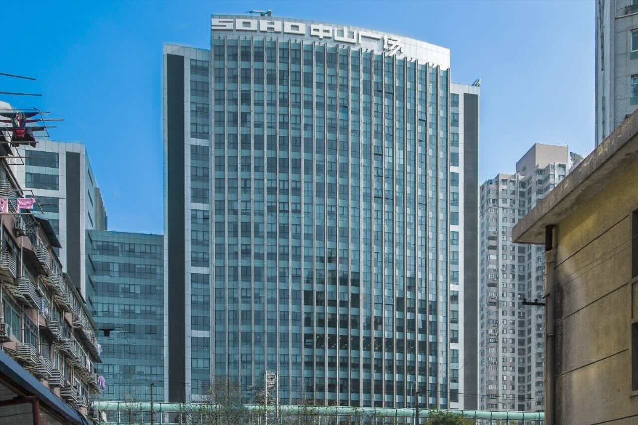 长宁区SOHO中山广场周边有几条地铁线路？