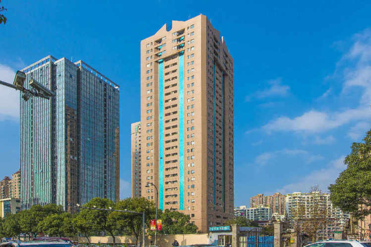 上海新虹桥捷运大厦物业费多少钱（8 元/㎡·月）