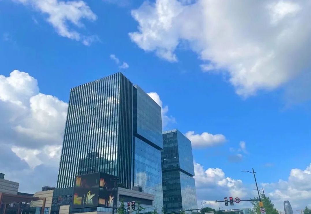 上海徐汇绿地中心写字楼租金及出售价格信息