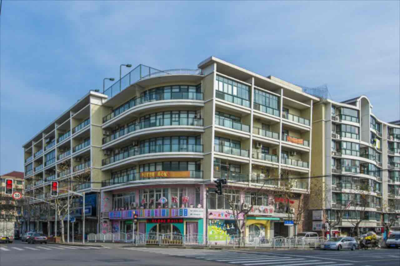 上海铭晖商务楼写字楼地址，附近那些地铁站？