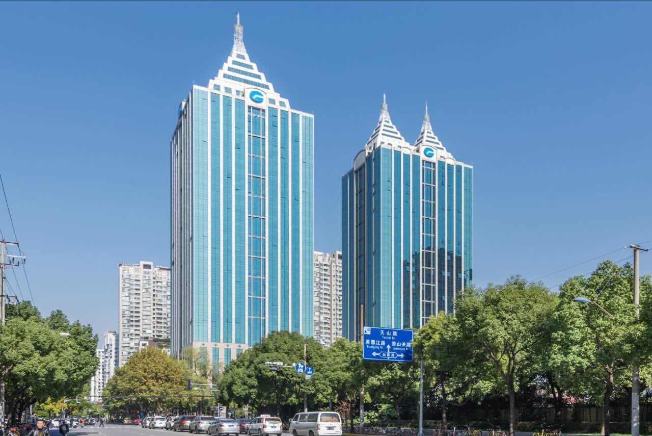 上海远东国际广场写字楼地址，附近那些地铁站？