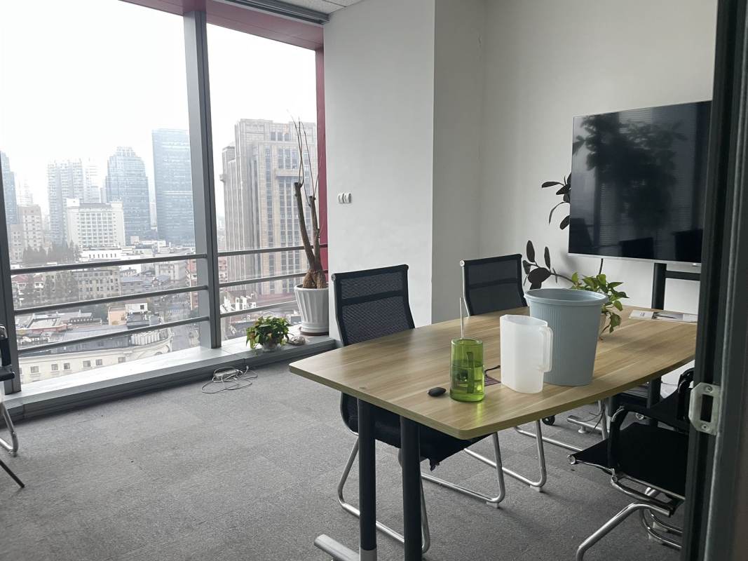 北外滩金茂中心（央企楼盘）虹口 北外滩金茂中心（央企楼盘） 100平米 中等装修