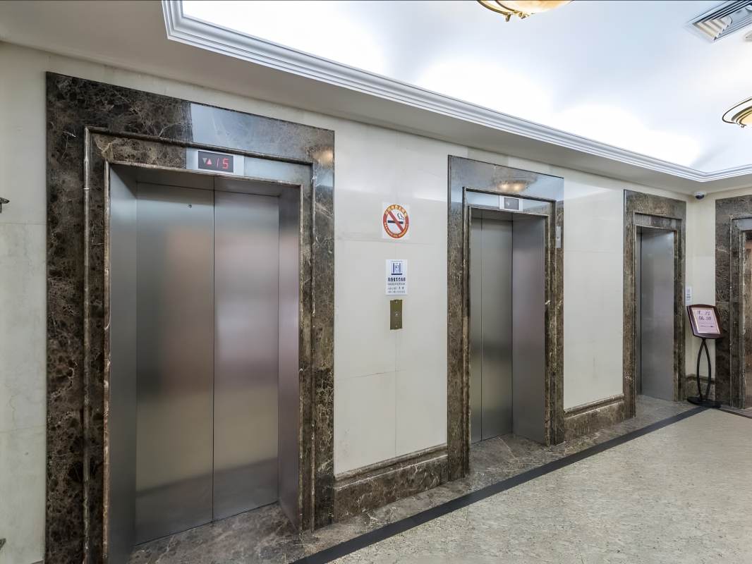 新梅华东大酒店