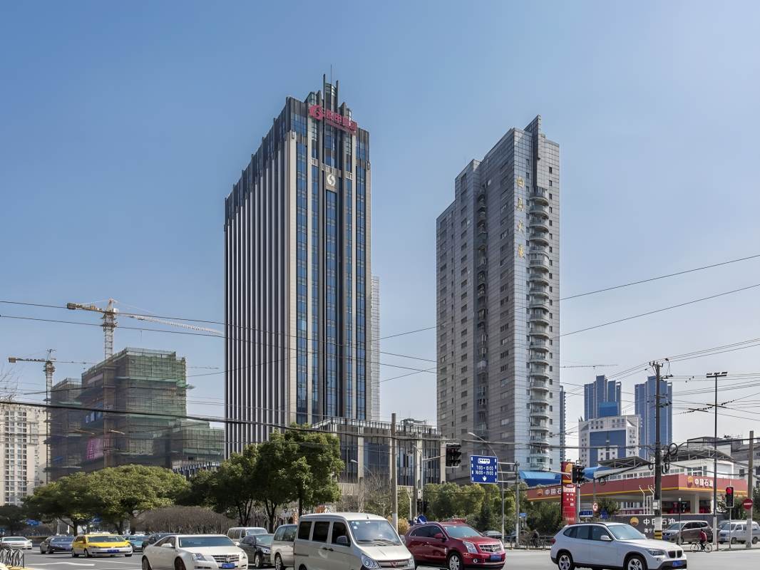 长泰企业天地广场