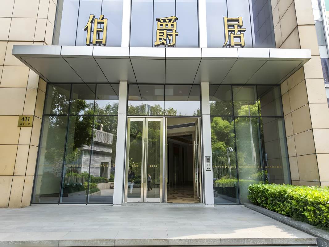日月光伯爵居