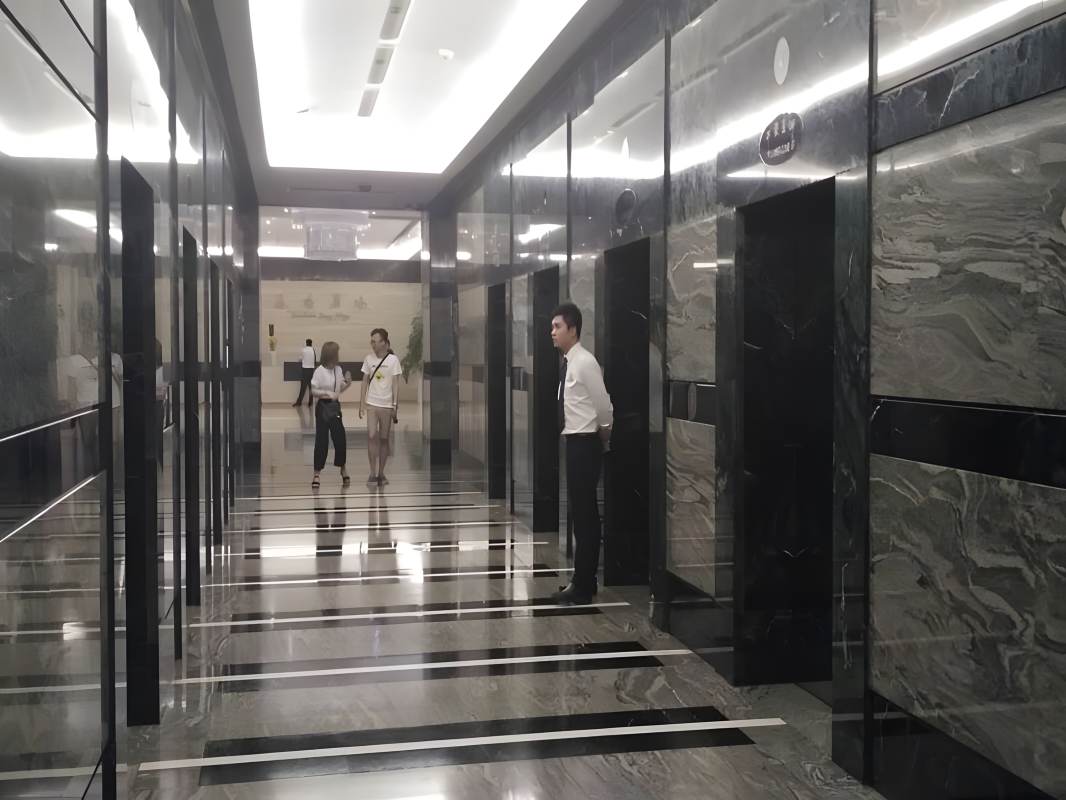 港陆广场